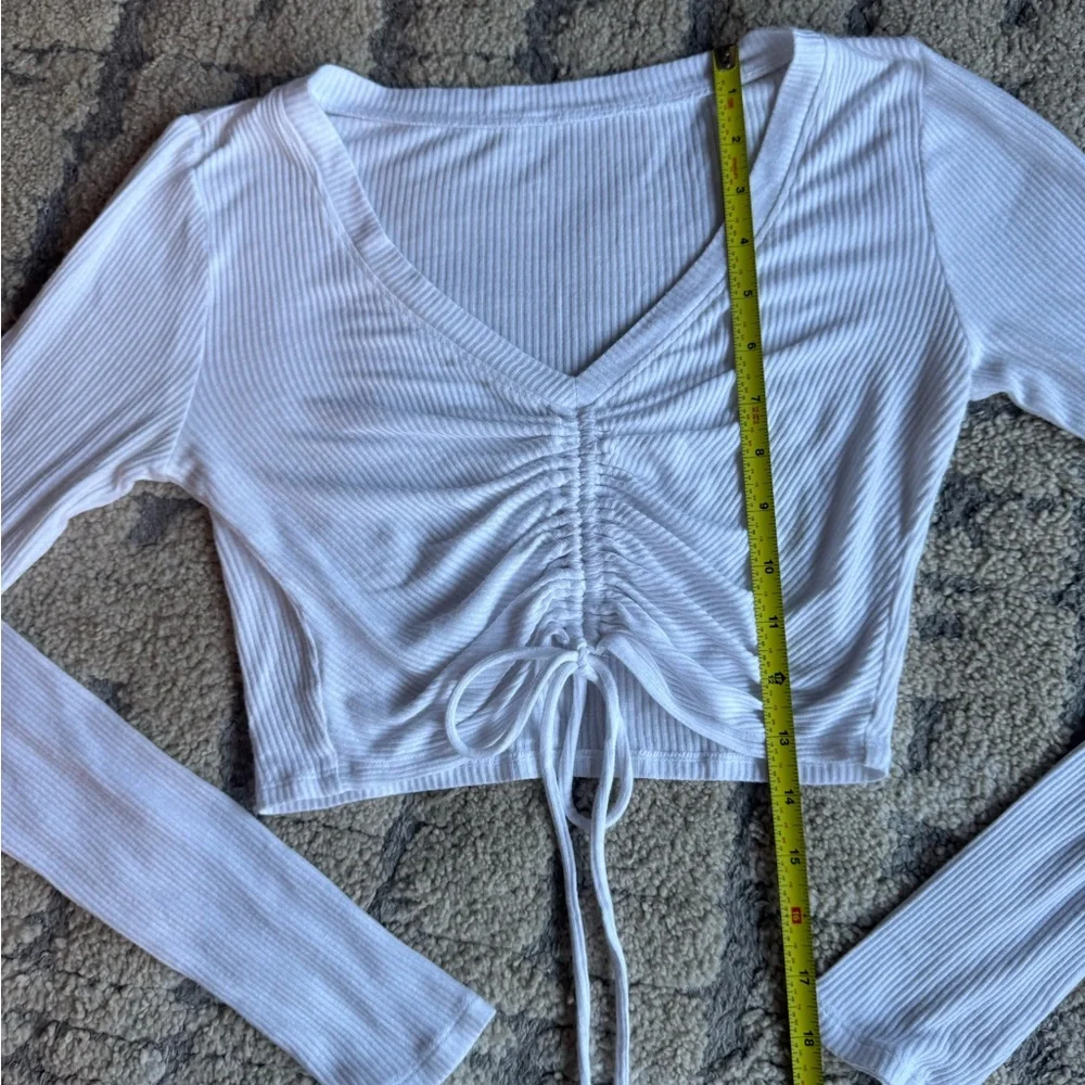 ALO Yoga White Ruched Long Sleeve Crop Top